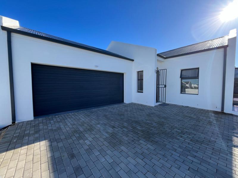 3 Bedroom Property for Sale in Laaiplek Western Cape